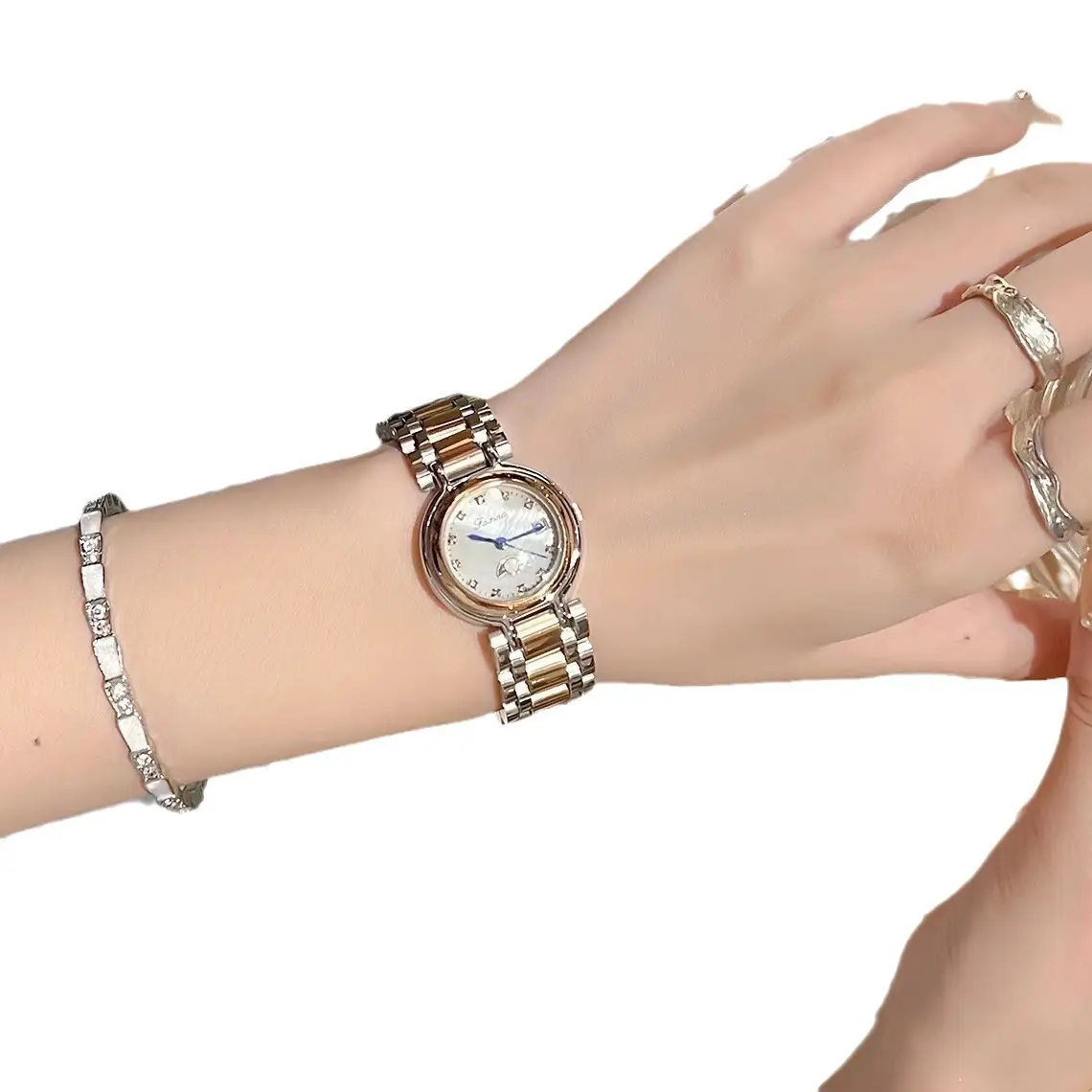 Ladies Watch Gold Plated Heart Movement Stainless Steel Band - Image 5