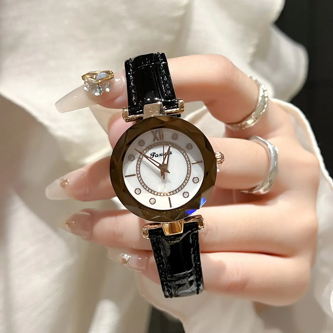 Women's Rhombus Watch Waterproof Black Strap - Image 5