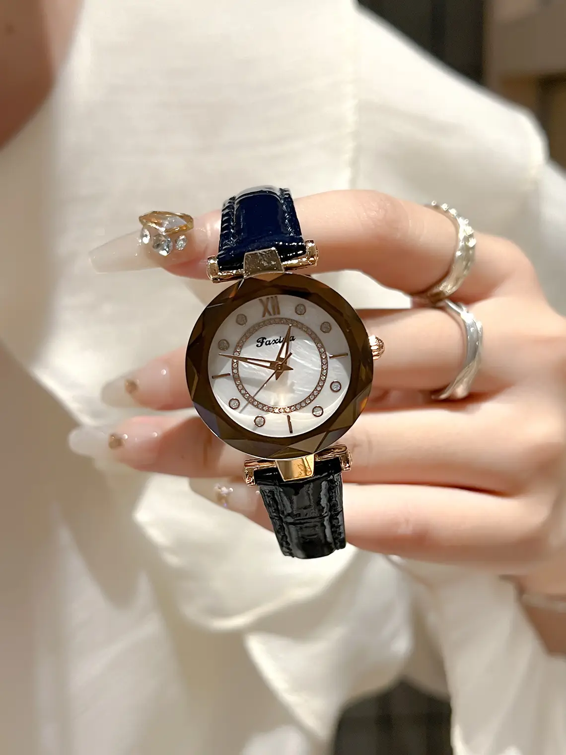 Women's Rhombus Watch Waterproof Black Strap - Image 3