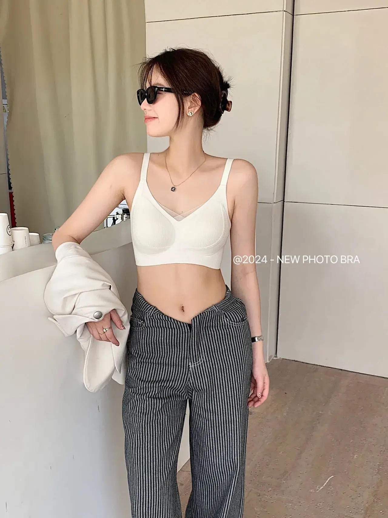 Grey Cotton Seamless Underwear for Women — feature 6