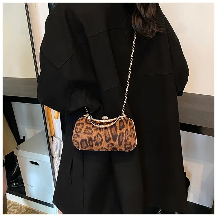 Leopard Print Women's Shoulder Bag 2024 New — feature 7