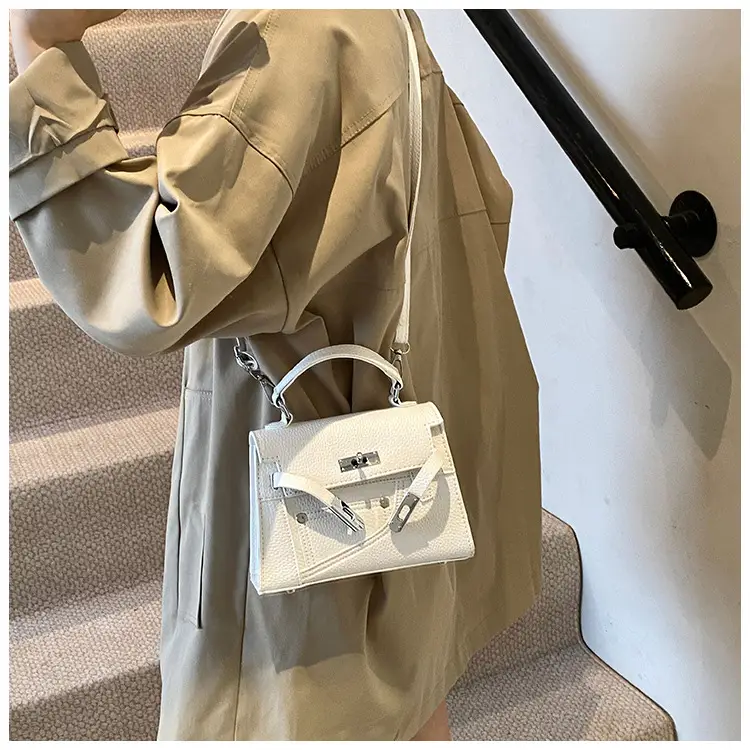 White Kelly Shoulder Bag with Litchi Clasp — feature 7