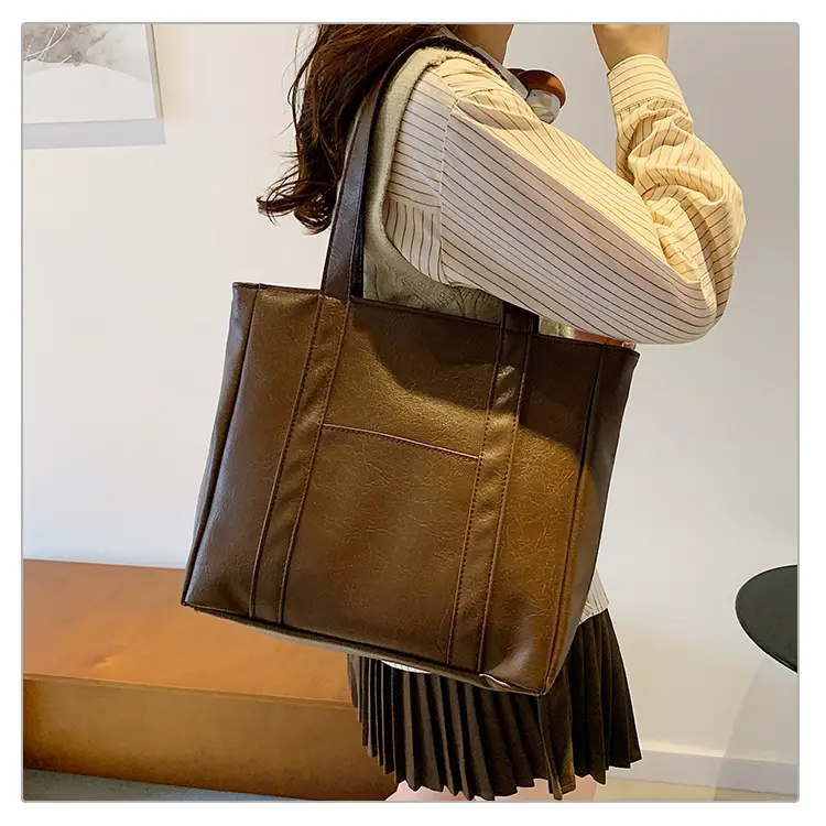 Korean Style Brown Leather Shoulder Bag Large Capacity — feature 12