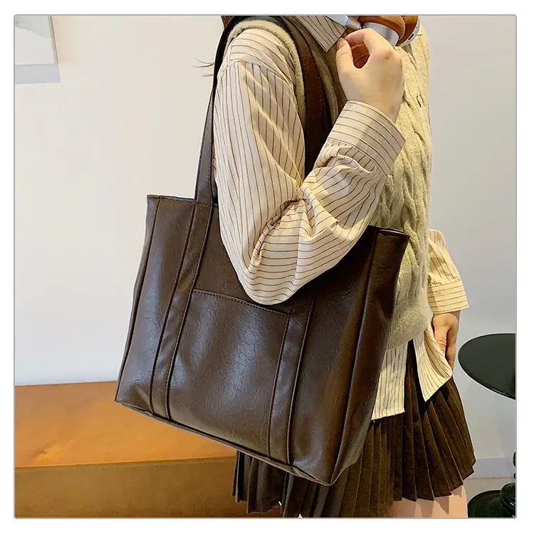 Korean Style Brown Leather Shoulder Bag Large Capacity — feature 13