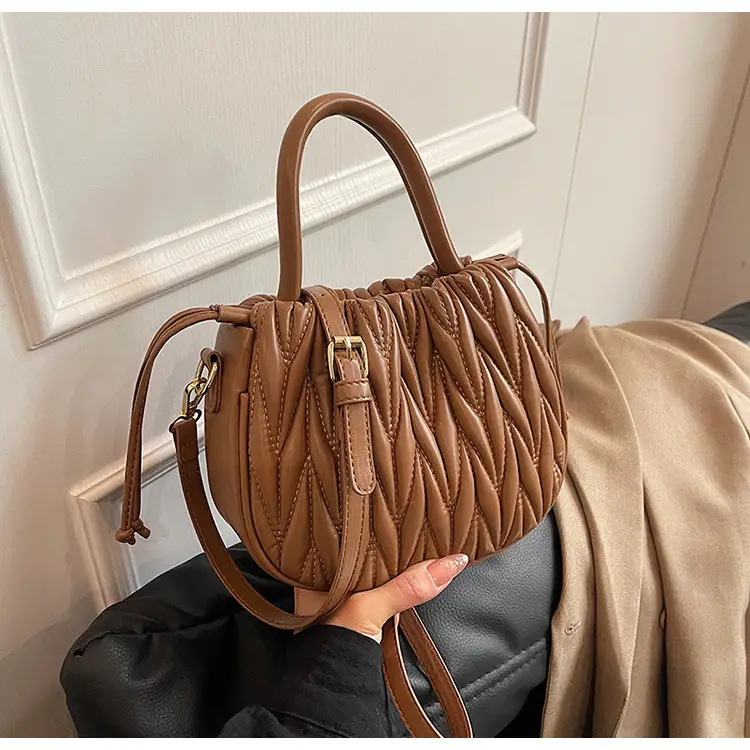 Cross-Border Women's Quilted Bucket Bag 2026 Winter — feature 37