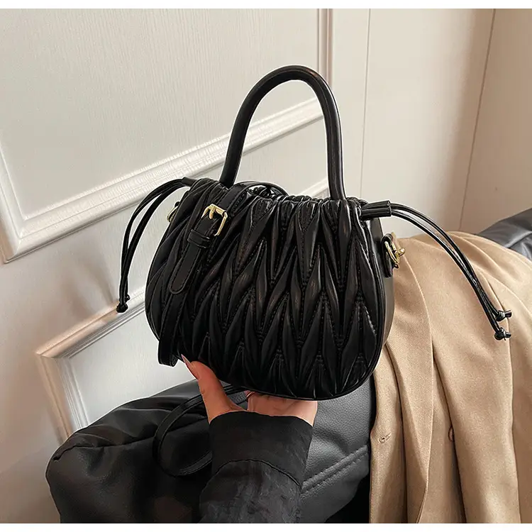 Cross-Border Women's Quilted Bucket Bag 2026 Winter — feature 44