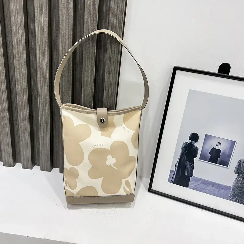 Printed Floral Crossbody Bag for Women - Image 7