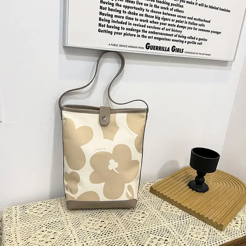 Printed Floral Crossbody Bag for Women - Image 5