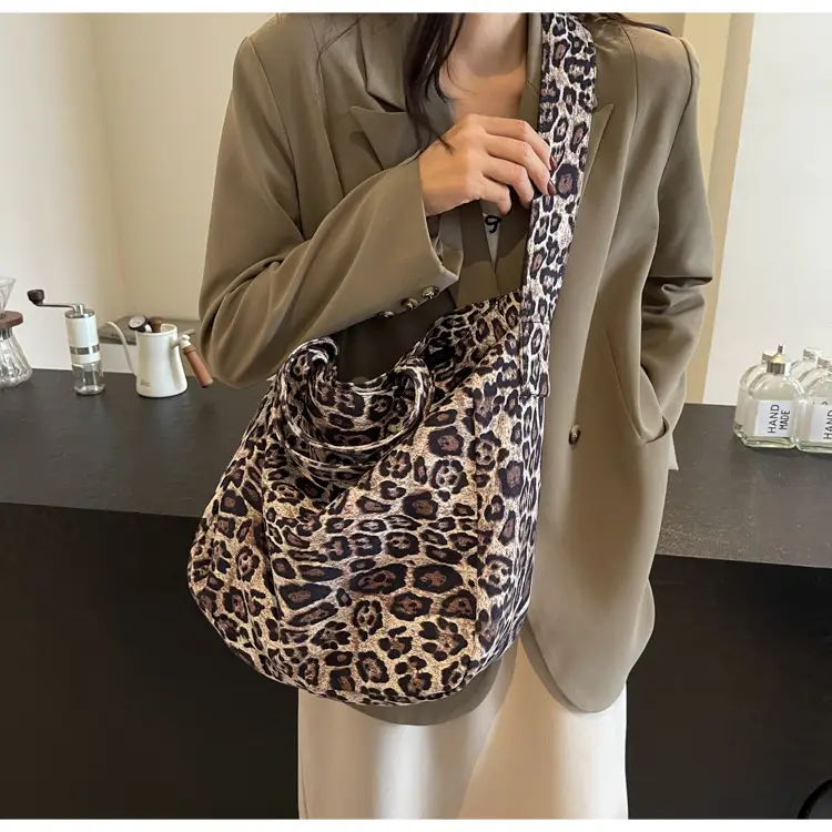 Leopard Print Satchel Bag for Women Large Capacity — feature 3