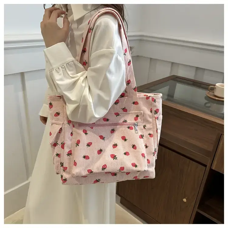 Women's Strawberry Printed Shoulder Bag 2024 — feature 17