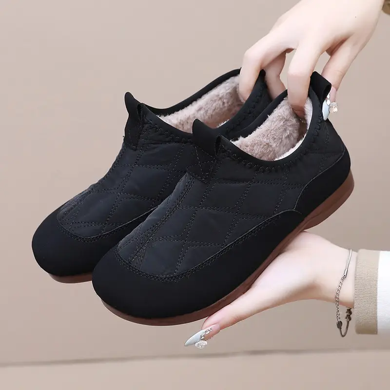 New Winter Cotton Shoes for Women, One-Piece Drop Shipping, Fleece-Lined, Thickened, Warm, Soft-Soled, Patchwork Leather Surface, Mom's Snow Boots - Image 2