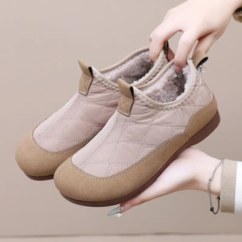 New Winter Cotton Shoes for Women, One-Piece Drop Shipping, Fleece-Lined, Thickened, Warm, Soft-Soled, Patchwork Leather Surface, Mom's Snow Boots - Image 3