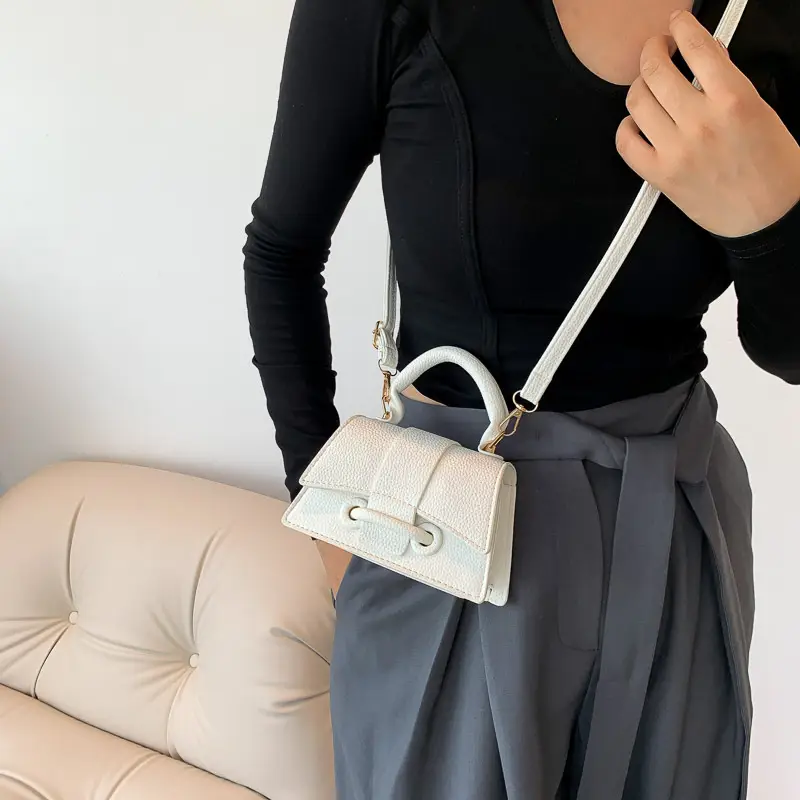 Black Square Handbag for Women 2024 - Image 8