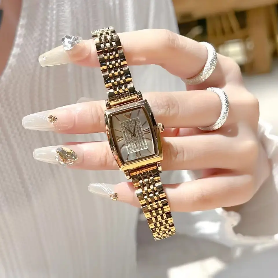 Women's Diamond Face Quartz Watch with Steel Band - Image 3