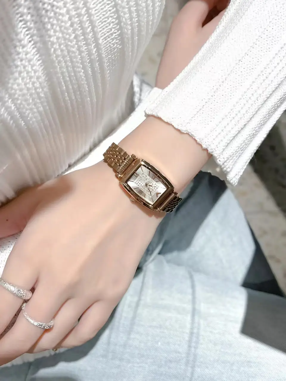 Women's Diamond Face Quartz Watch with Steel Band — feature 3