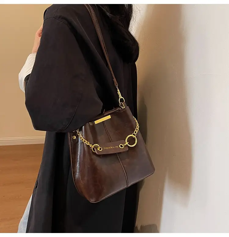 2026 Black Crossbody Bag with Gold Chain — feature 10
