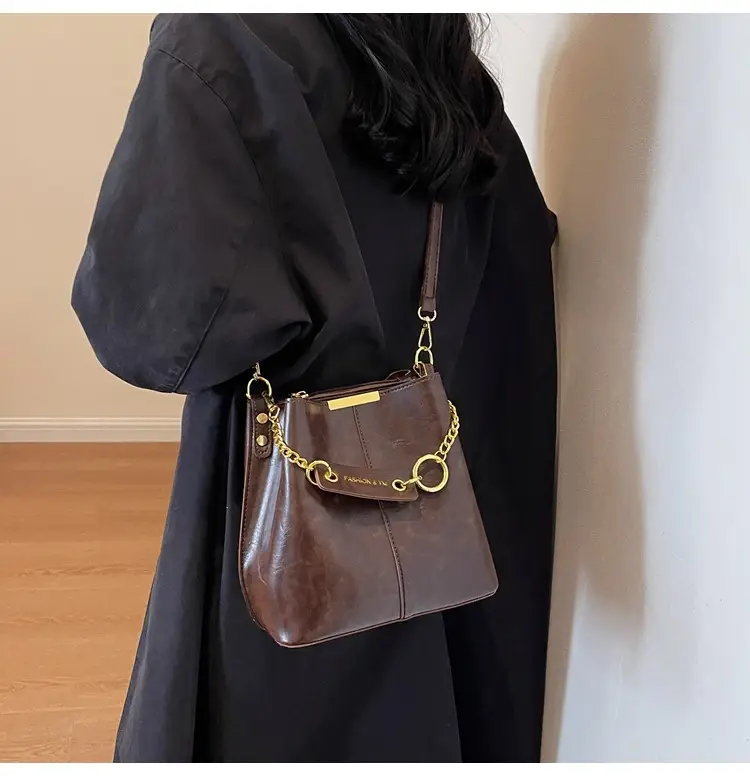 2026 Black Crossbody Bag with Gold Chain — feature 12