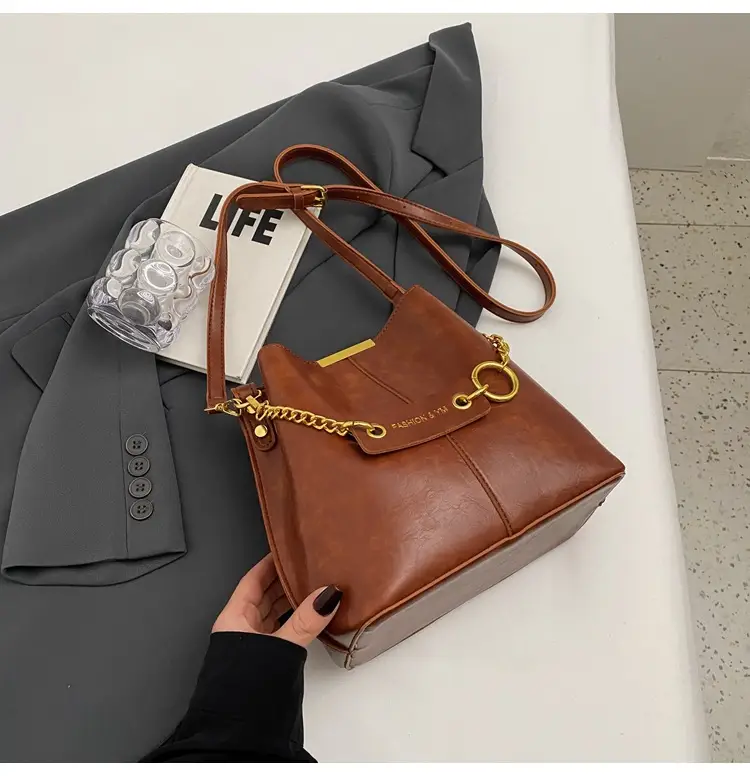 2026 Black Crossbody Bag with Gold Chain — feature 38