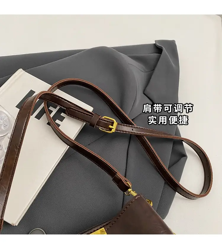 2026 Black Crossbody Bag with Gold Chain — feature 4