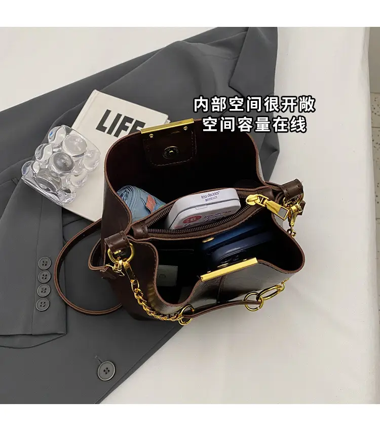 2026 Black Crossbody Bag with Gold Chain — feature 7
