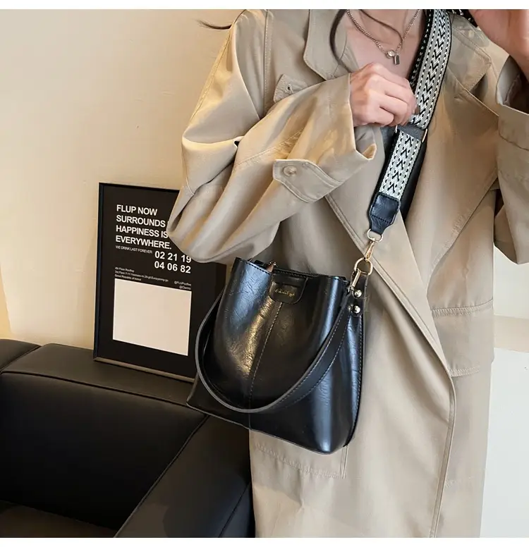 Brown Leather Crossbody Bag for Women 2026 — feature 13