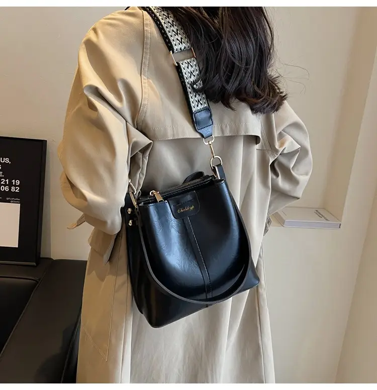 Brown Leather Crossbody Bag for Women 2026 — feature 15