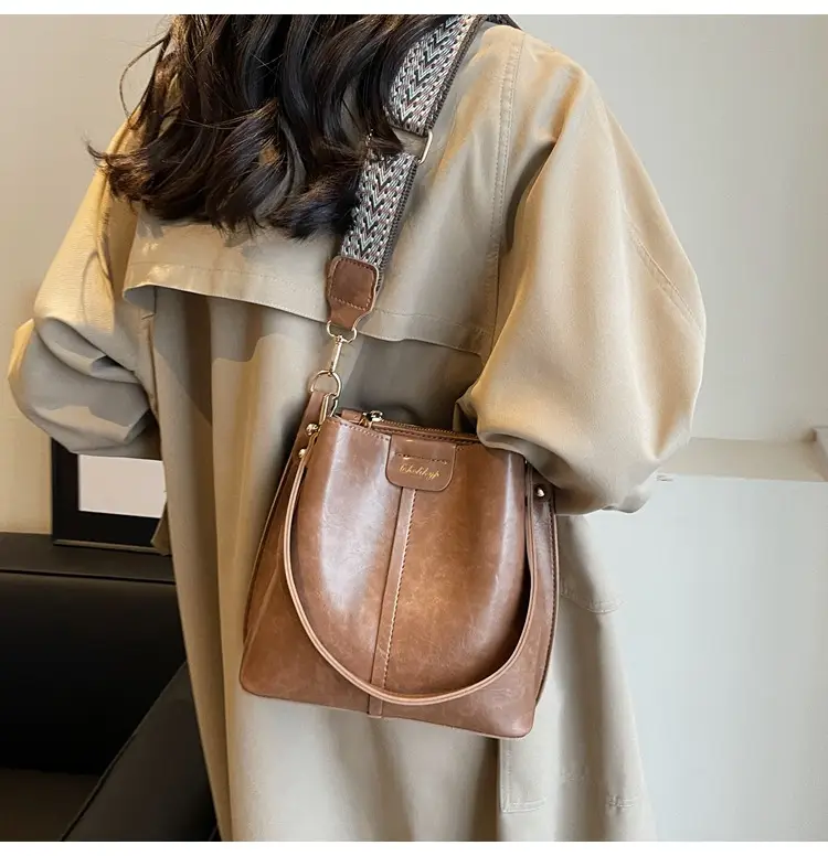 Brown Leather Crossbody Bag for Women 2026 — feature 21