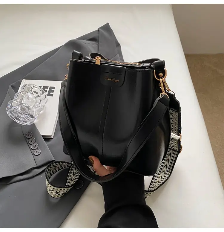 Brown Leather Crossbody Bag for Women 2026 — feature 42