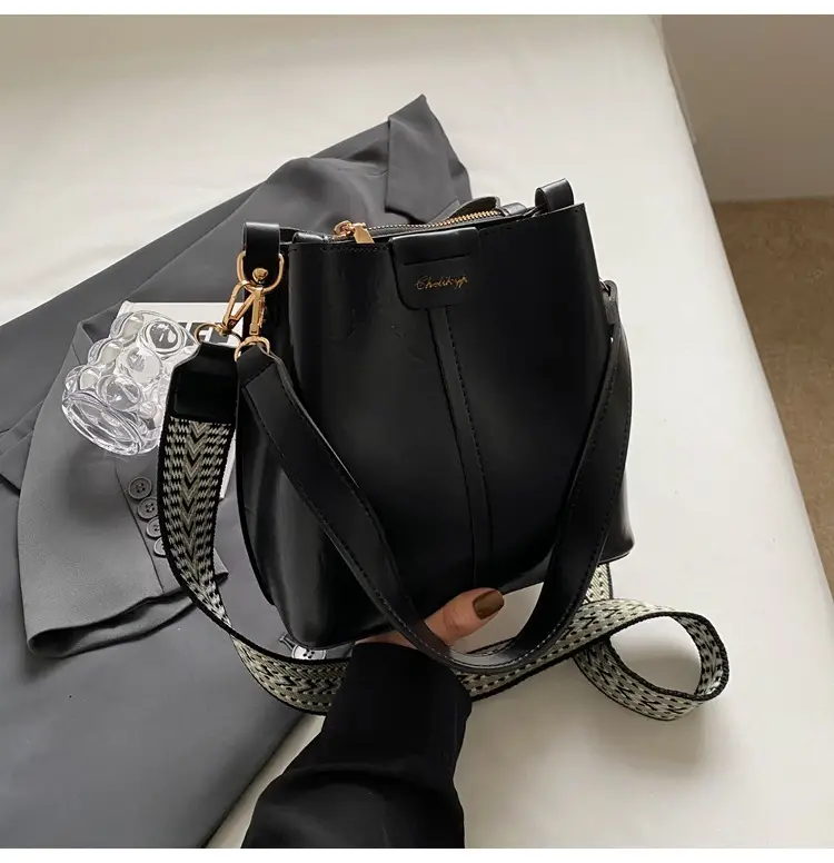 Brown Leather Crossbody Bag for Women 2026 — feature 43
