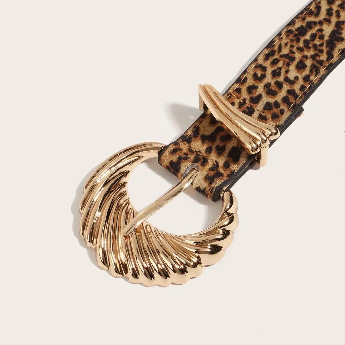 Vintage Leopard Belt with Gold Buckle for Women - Image 3