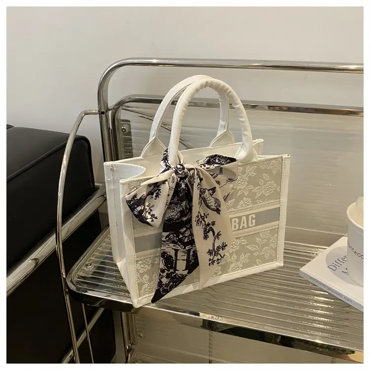 Women's Transparent Patterned Shoulder Bag 2024 Winter — feature 10