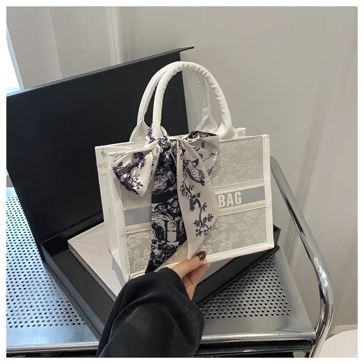 Women's Transparent Patterned Shoulder Bag 2024 Winter — feature 12