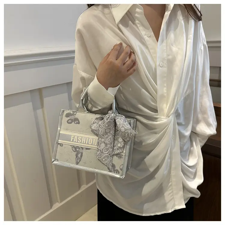 Women's Transparent Patterned Shoulder Bag 2024 Winter — feature 19