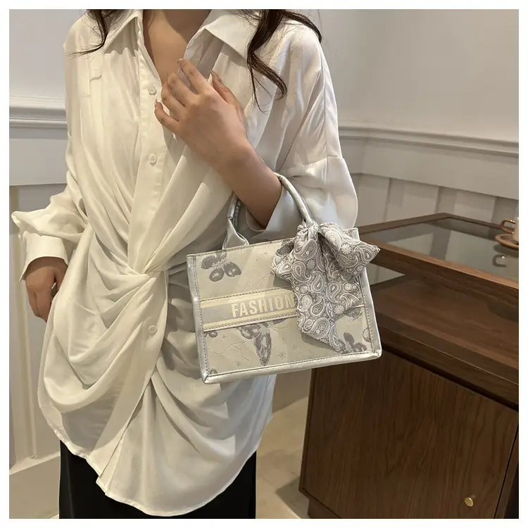 Women's Transparent Patterned Shoulder Bag 2024 Winter — feature 24