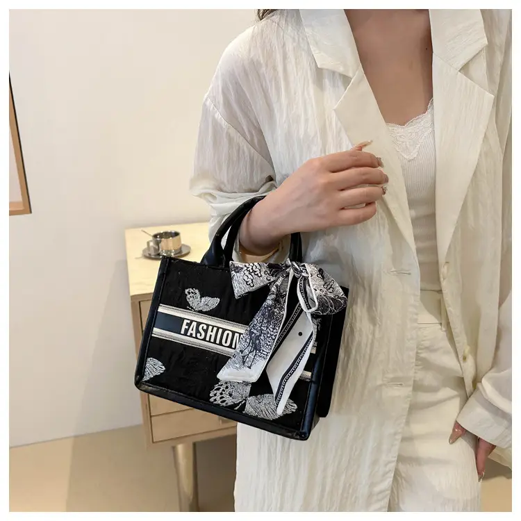 Women's Transparent Patterned Shoulder Bag 2024 Winter — feature 27