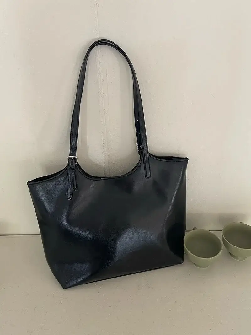 Large Capacity Women's Black Tote Bag 2026
