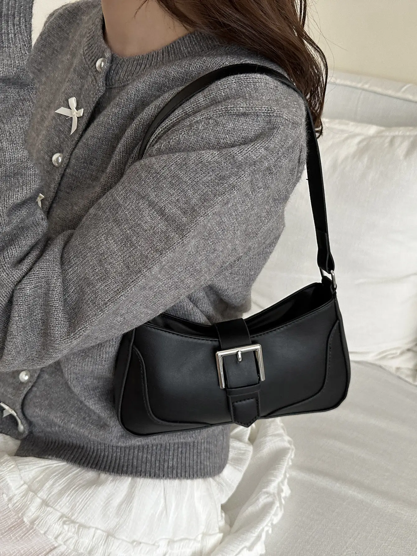 Women's Vintage Shoulder Bag Beige Square Design - Image 9