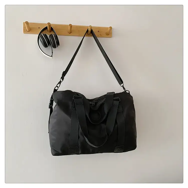 New Large Capacity Yoga Bag Fashionable Short-distance Travel Fitness Bag Lightweight Simple Solid Color Shoulder Handbag — feature 40