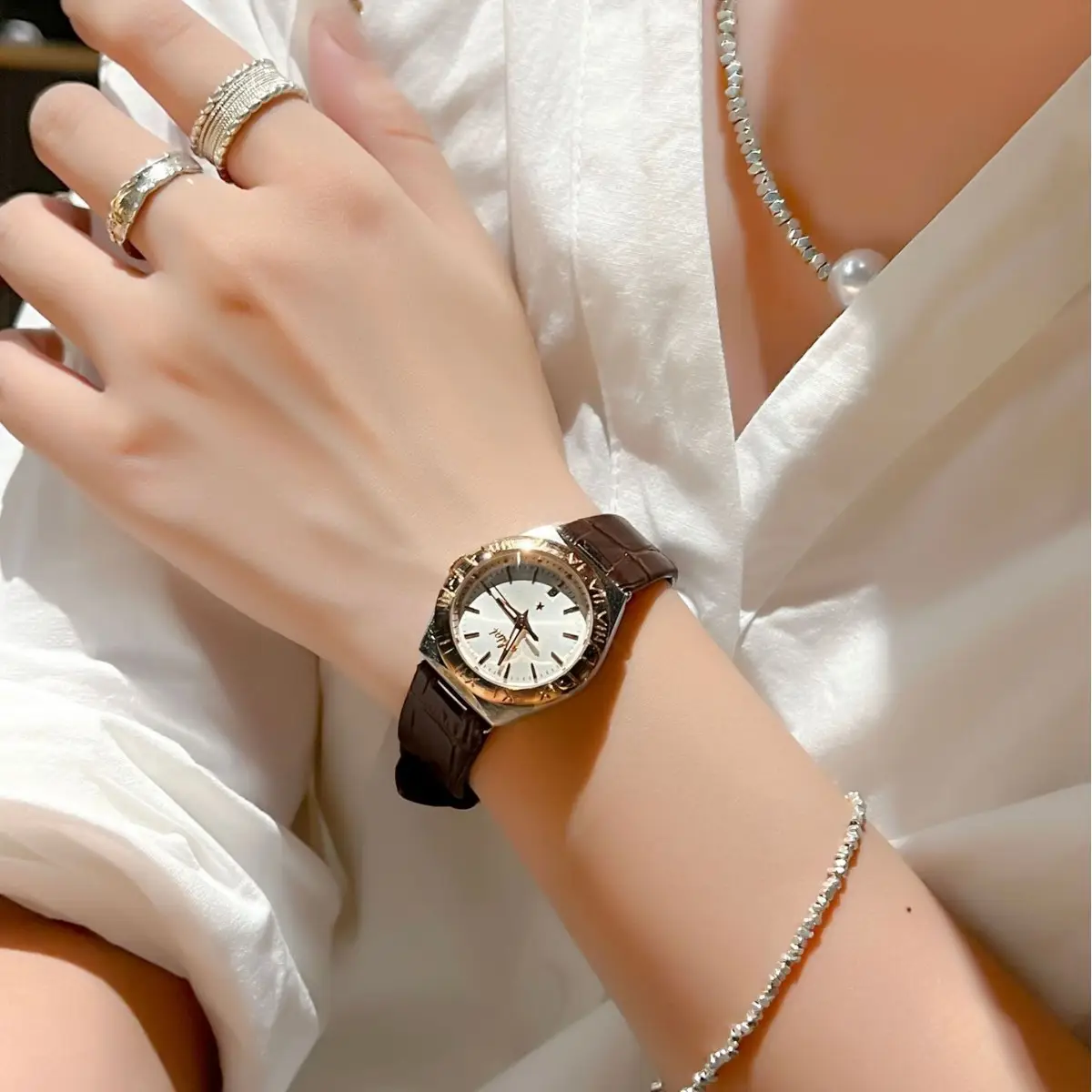 Women's Swiss Watch Waterproof Luminous Ultra-Thin Brown Strap - Image 7