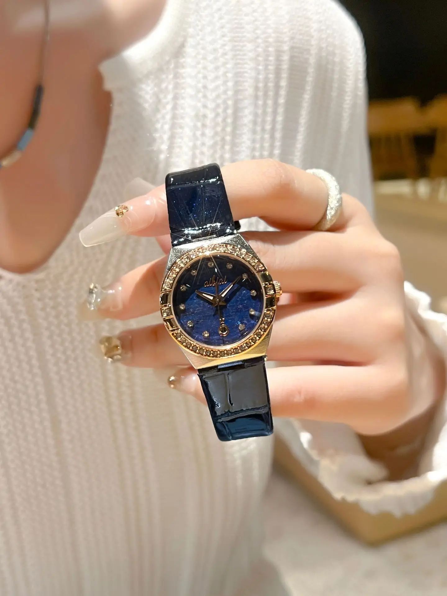 Women's Swiss Watch Waterproof Luminous Ultra-Thin Brown Strap — feature 4