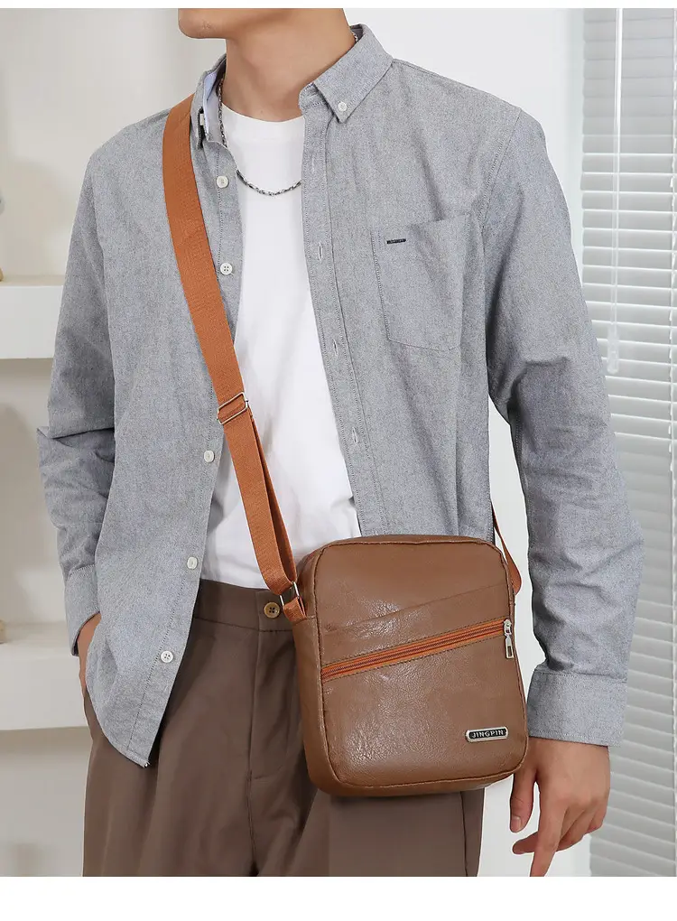 Men's Black Leather Crossbody Bag 2024 — feature 11