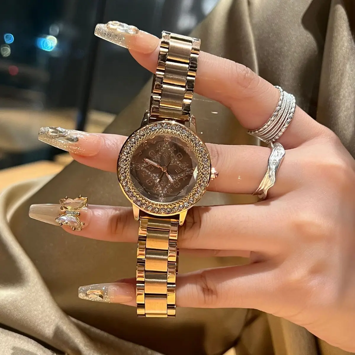 Diamond Studded Women's Steel Band Watch Set - Image 4