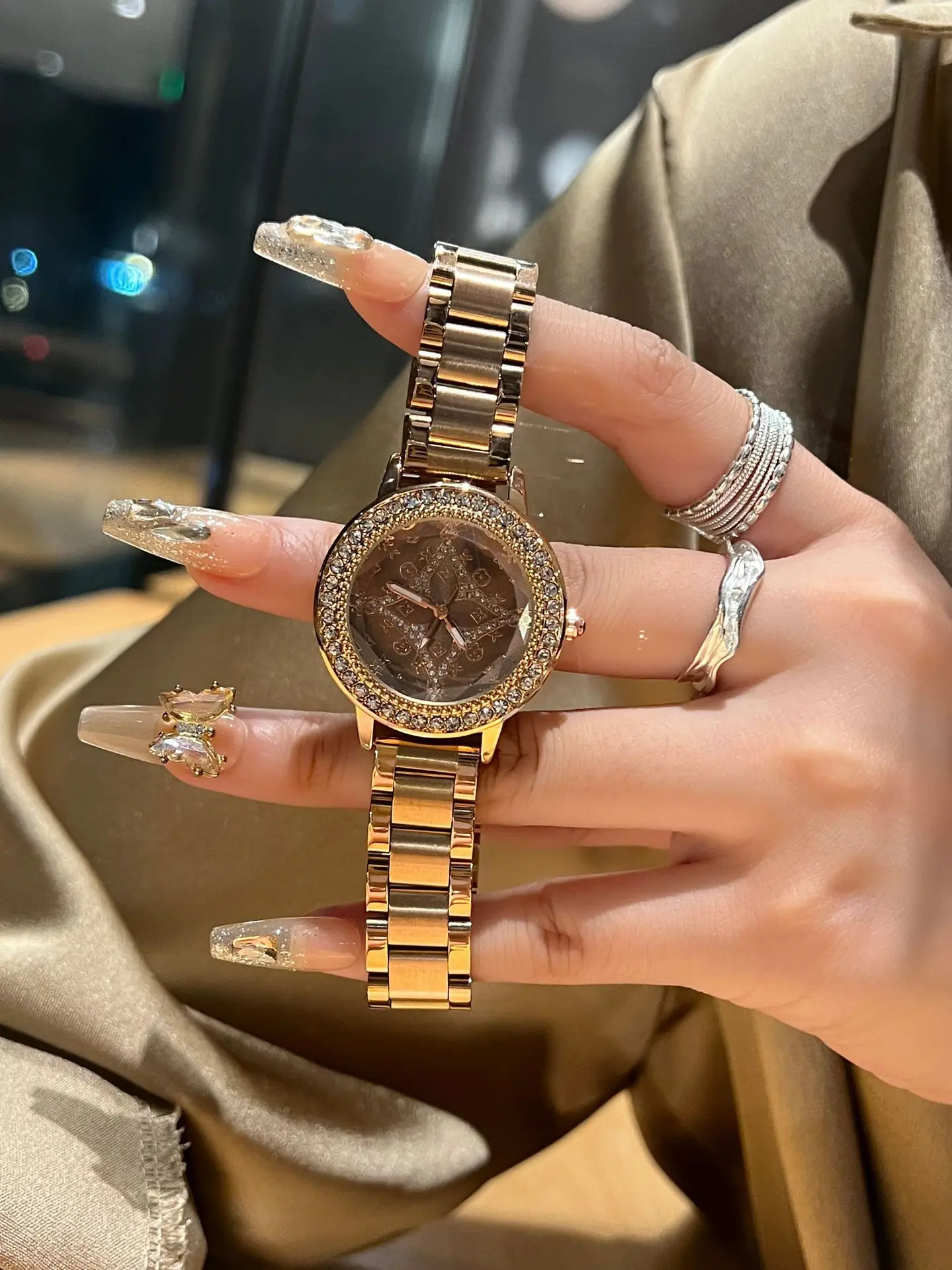 Diamond Studded Women's Steel Band Watch Set — feature 3