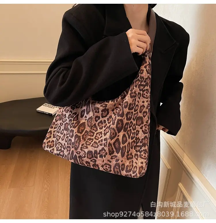 Retro Leopard Print Shoulder Bag 2026 Women — feature 12