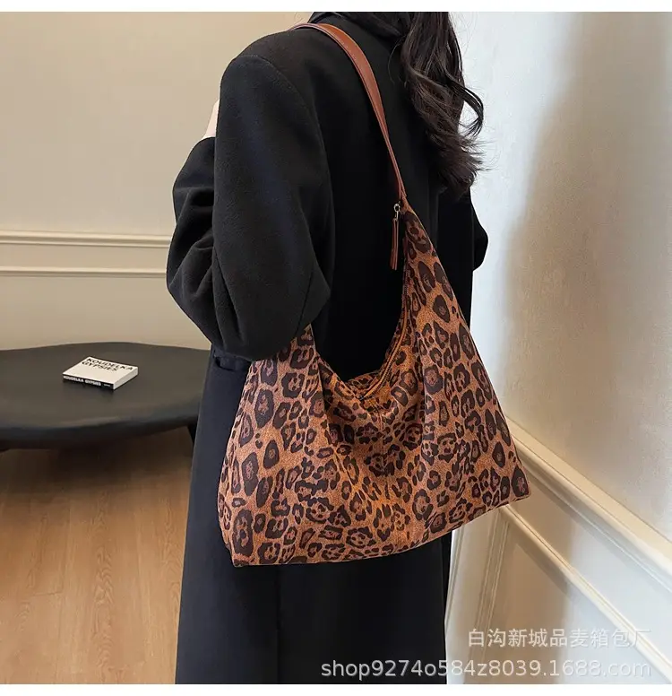 Retro Leopard Print Shoulder Bag 2026 Women — feature 17