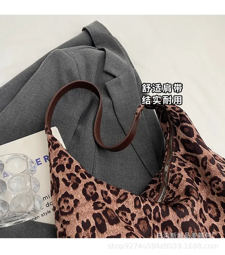 Retro Leopard Print Shoulder Bag 2026 Women — feature 4