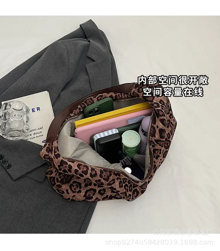 Retro Leopard Print Shoulder Bag 2026 Women — feature 6