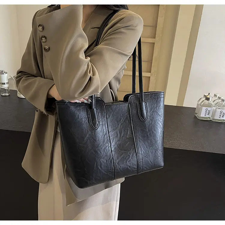 Black Crossbody Tote Bag for Women 2024 — feature 17