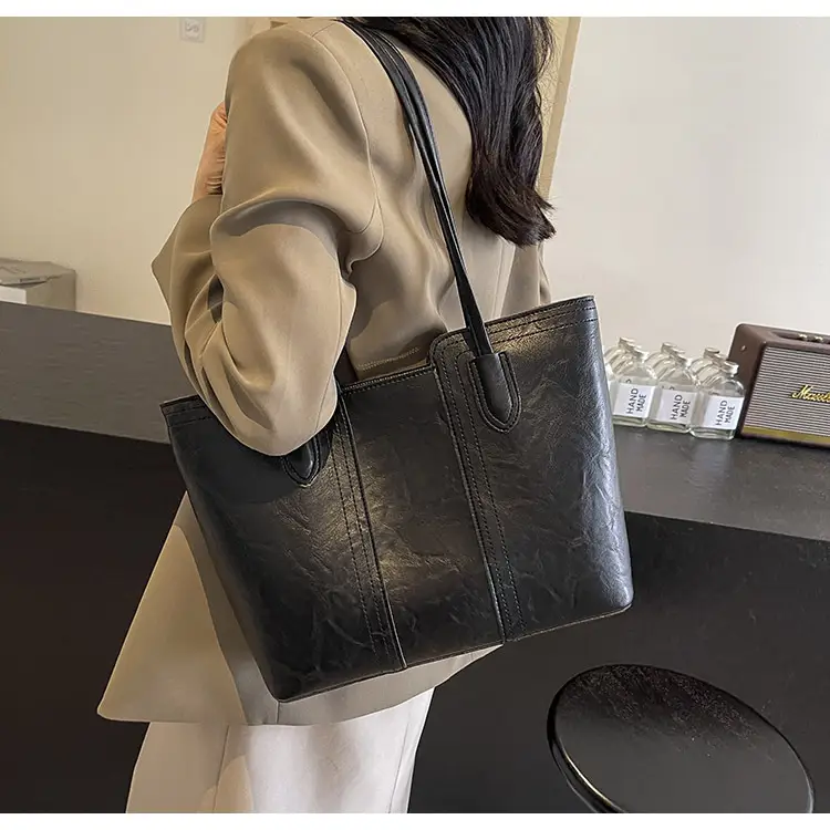 Black Crossbody Tote Bag for Women 2024 — feature 18