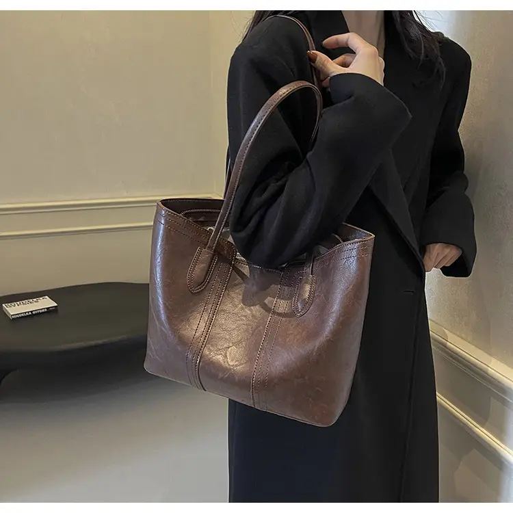 Black Crossbody Tote Bag for Women 2024 — feature 8
